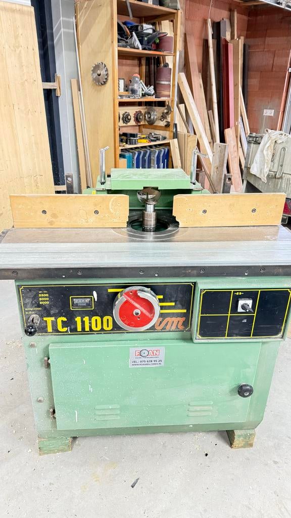 CMC freesmachine / tafelfrees TC 1100 - Goede conditie, Ophalen, Gebruikt, Elektrisch, Bovenfrees