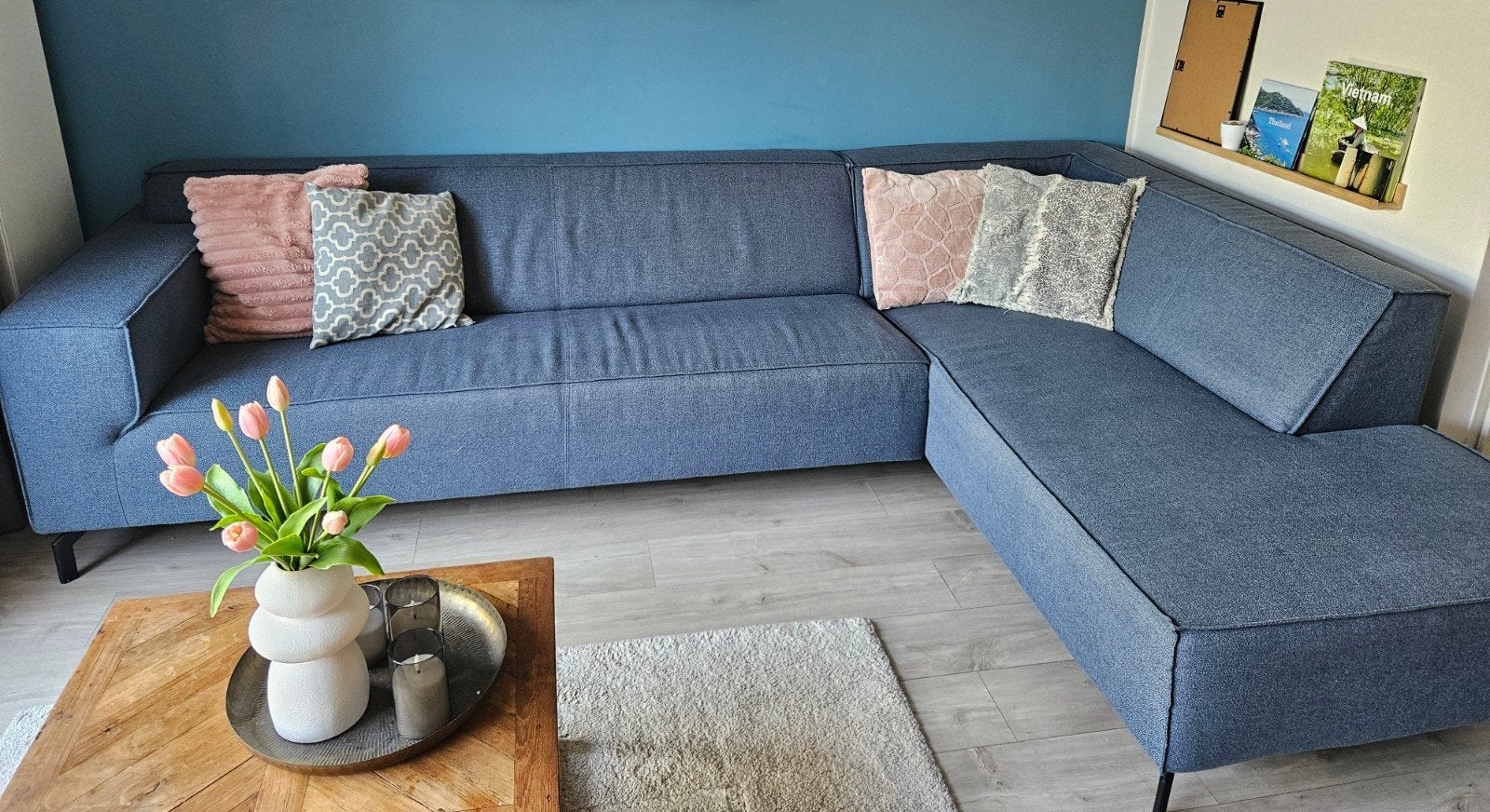 Hoekbank met eiland in denim kleur., Ophalen, Gebruikt, Hoekbank, 300 cm of meer