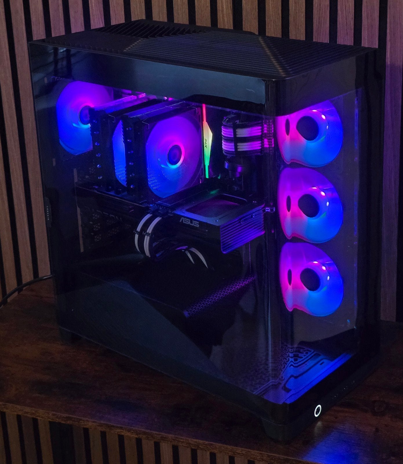 Foto 11 van Gaming PC – Ryzen 9 7900x  / RX 9070 16 GB / 32GB DDR5