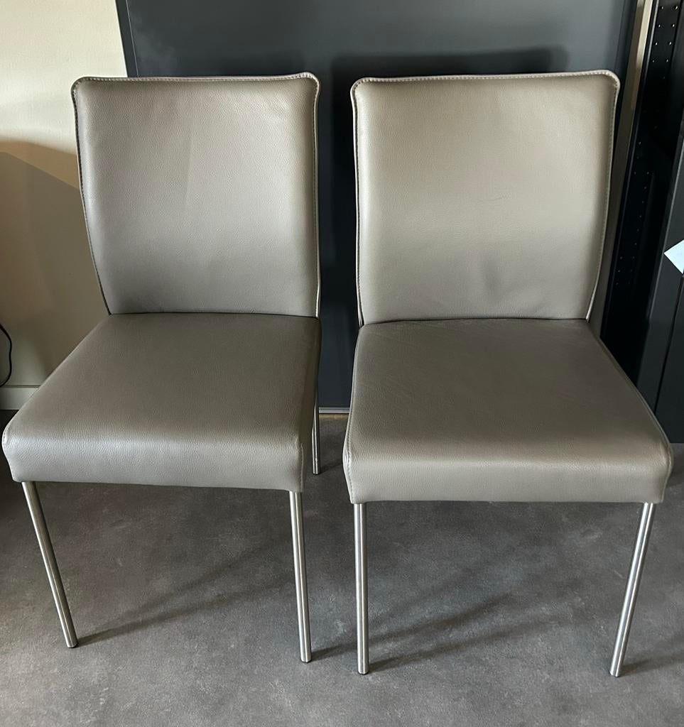 Set van 2 moderne echt leren grijze stoelen, Ophalen, Twee, Leer, Zo goed als nieuw