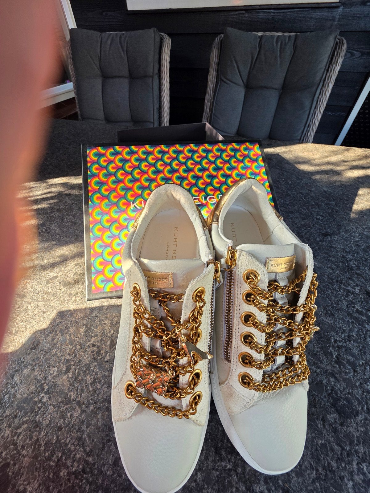 Kurt geiger sneaker maat 40, Kleding | Dames, Beige, Ophalen of Verzenden, Sneakers of Gympen, Zo goed als nieuw