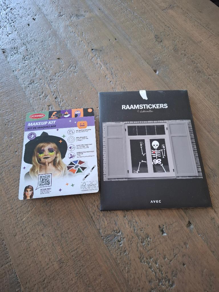 Halloween raamstickers + schminkset - nieuw, Ophalen of Verzenden, Nieuw, Halloween of Griezel
