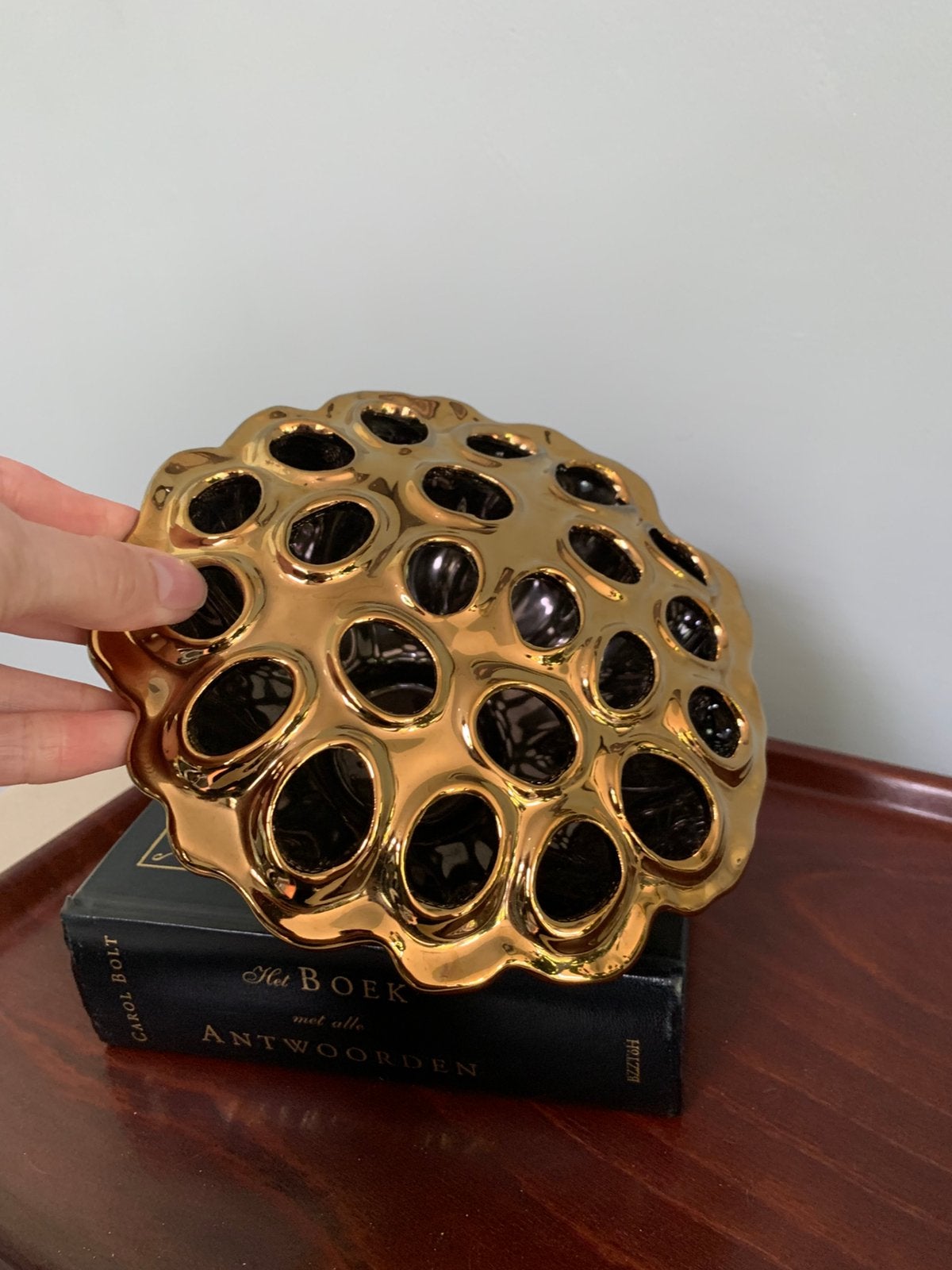 Des Pots Lotus design vaas Ikebana goud middelgroot, Huis en Inrichting, Overige kleuren, Aardewerk of Porselein, Ophalen of Verzenden