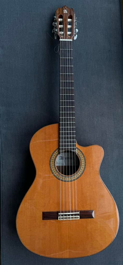 Alhambra 3C CW E1 spaanse akoestiche gitaar, Ophalen, Zo goed als nieuw, Klassieke of Spaanse gitaar