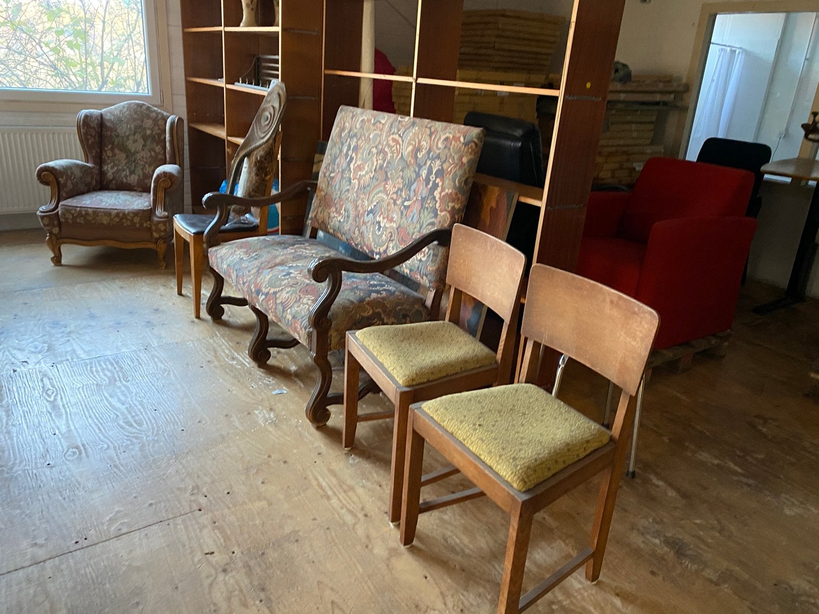 Antieke Stoelen in Zeer Goede Staat, Ophalen