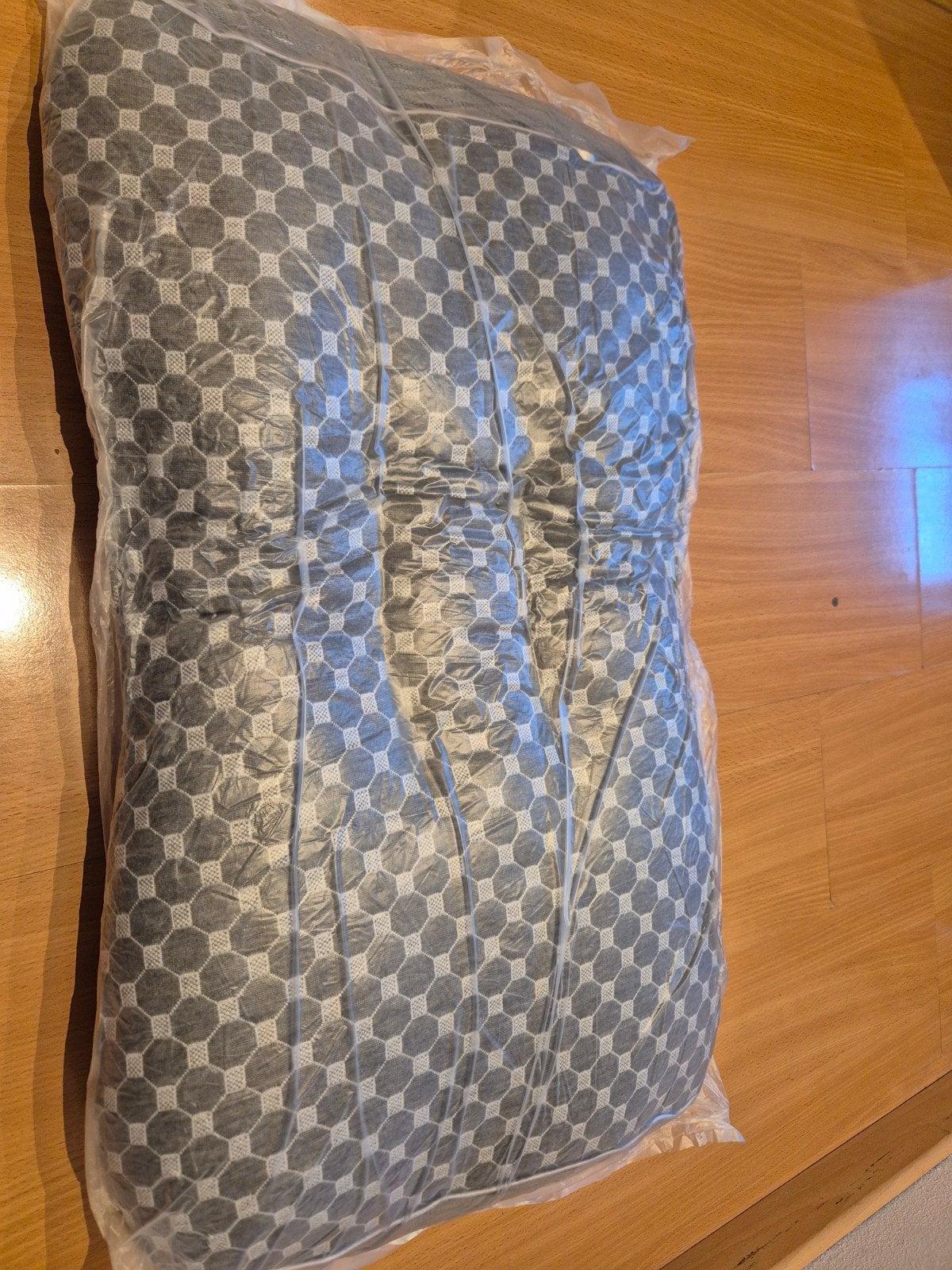 Ergonomisch Kussen - Nieuw in Verpakking, Ophalen of Verzenden, Nieuw, Grijs, Kussen