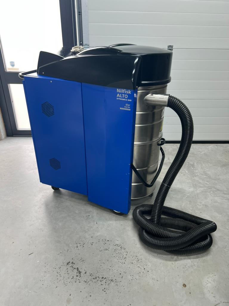 Industrieel,bouwstofzuiger Nilfisk ALTO dynamics 840, Witgoed en Apparatuur, Stofzuigers, Ophalen of Verzenden, 2000 watt of meer