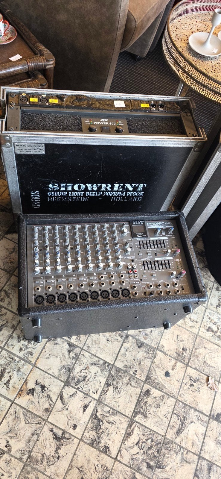Showrent Geluid Set: Phonic Mixer, Versterker & Speakers, Muziek en Instrumenten, Ophalen, Gebruikt, 10 tot 20 kanalen, Microfooningang