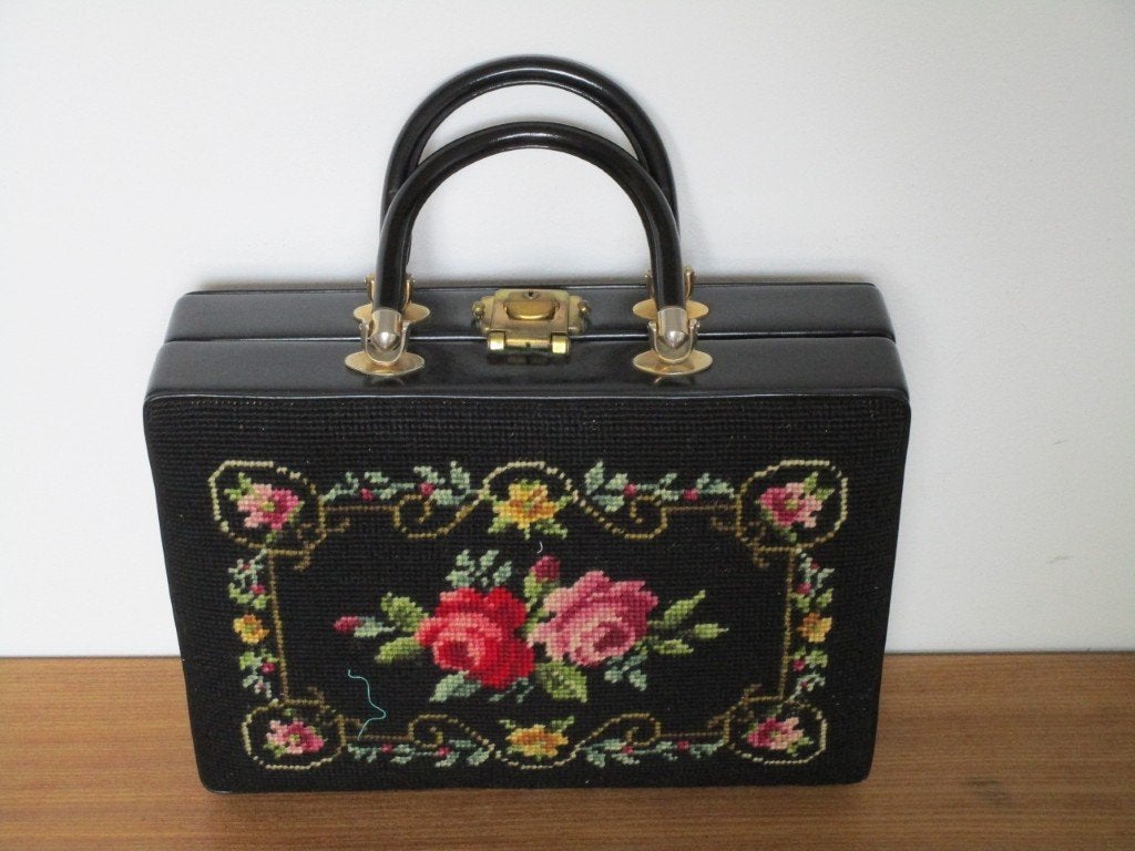 Nr.90: Vintage tas Handtas zwart met geborduurde bloemen, Ophalen of Verzenden, Zo goed als nieuw, Zwart, Handtas
