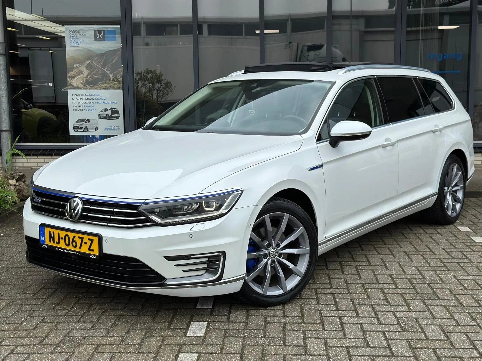 Volkswagen Passat Variant, Gebruikt, Wit, 1600 kg, Te koop