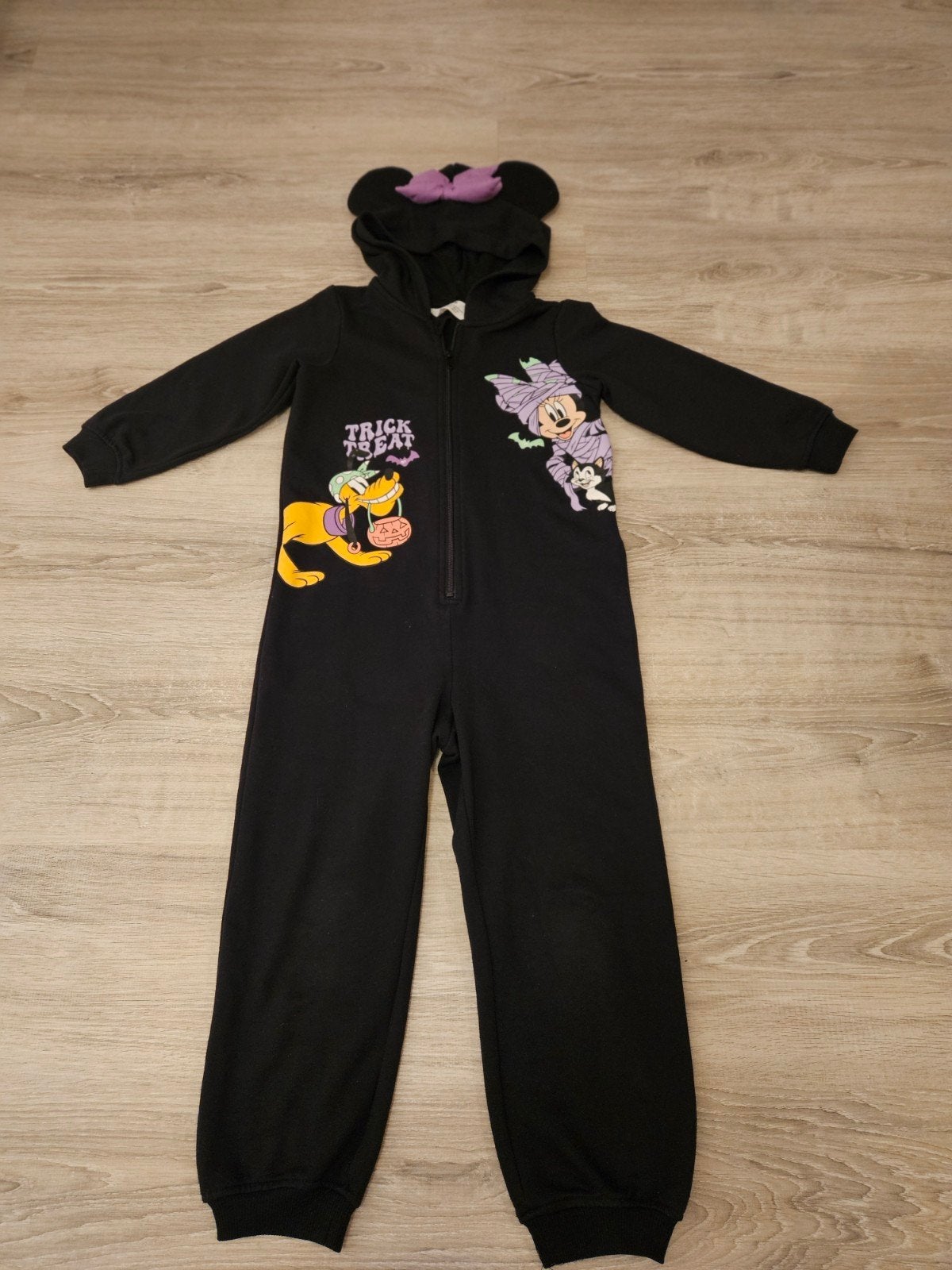 Leuke zwarte onesie met minnie mouse thema maat 110/116, Ophalen of Verzenden, Zo goed als nieuw, H&M, Meisje