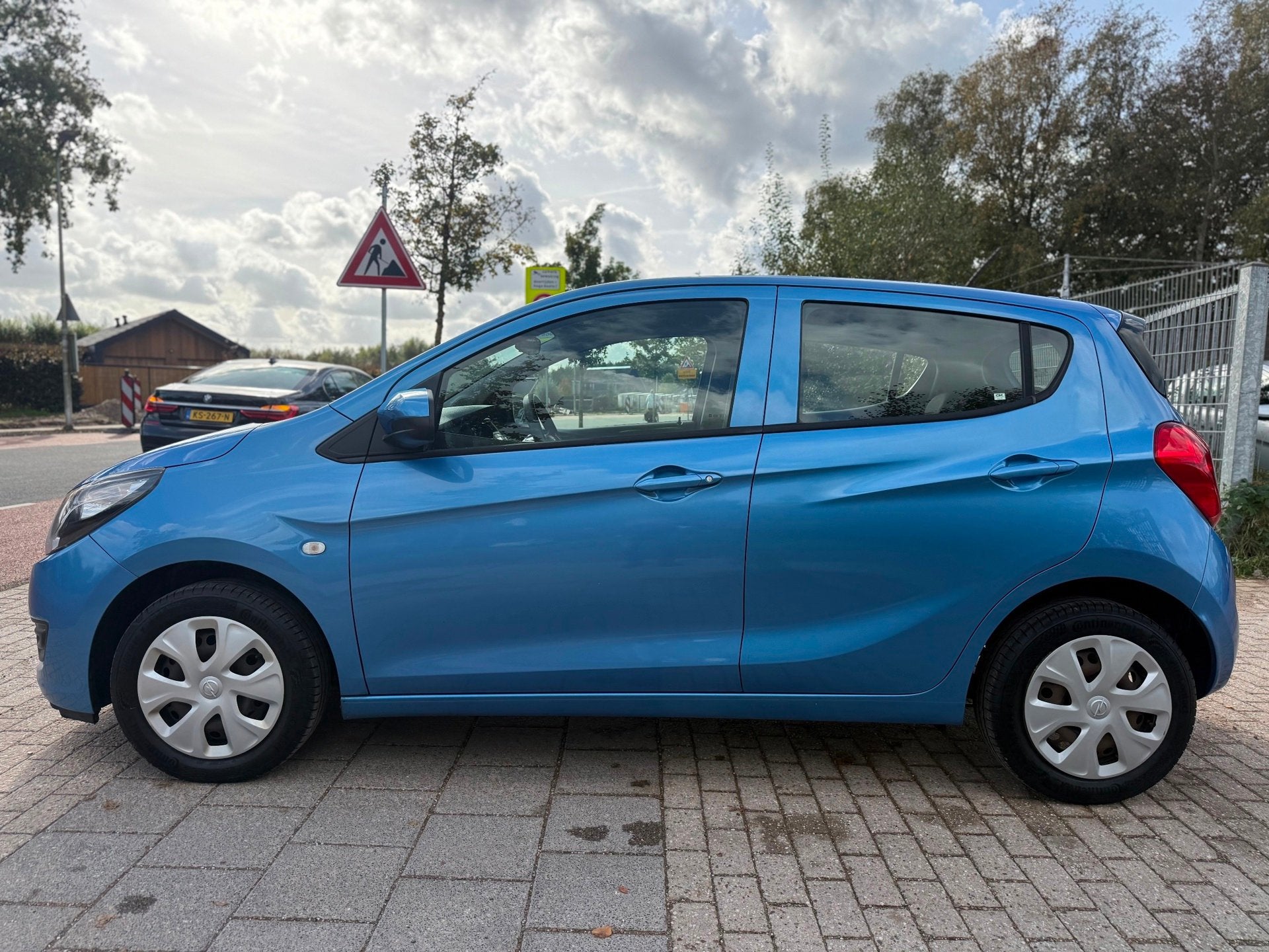 Opel KARL 1.0 ecoFLEX Edition AIRCO BLEUTOOTH CRUISE NAP, Auto's, Voorwielaandrijving, Gebruikt, Euro 6, Blauw