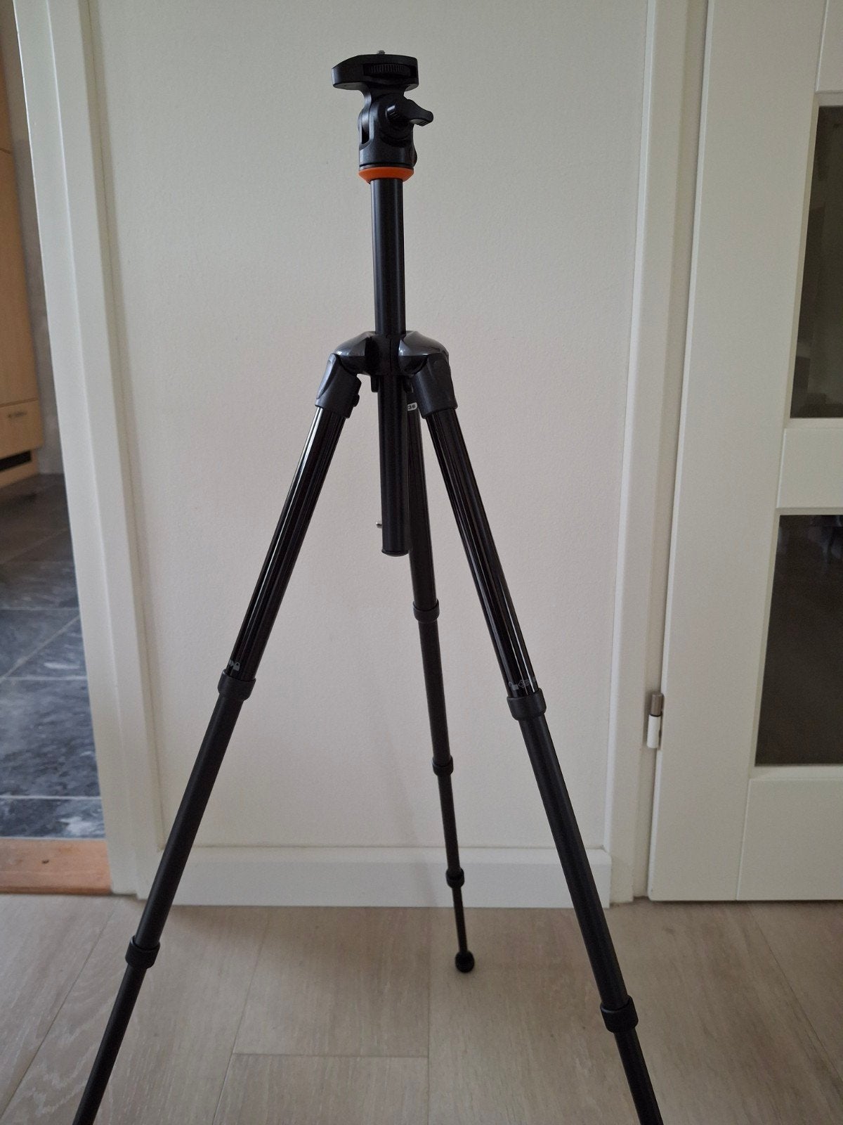 Vanguard Nivelo 204BK Statief - Zo goed als nieuw, Met balhoofd, 125 cm of minder, Zo goed als nieuw, Vanguard
