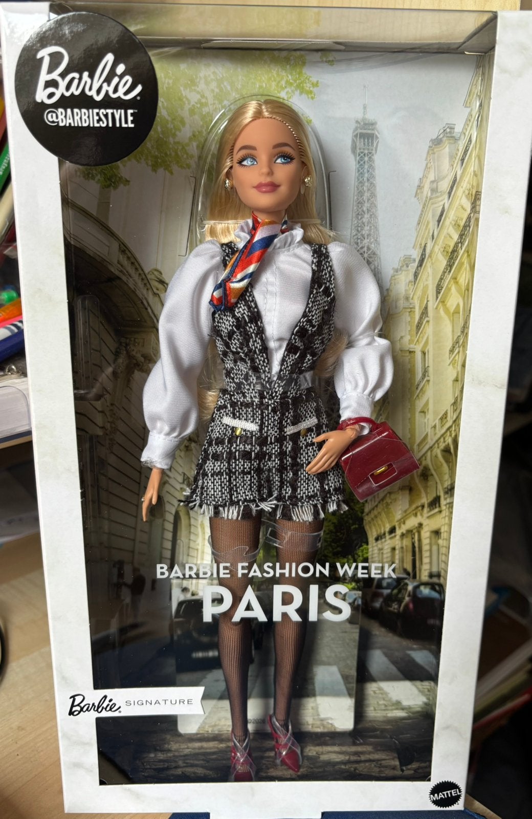 Barbie Fashion Week Paris NRFB, Verzamelen, Ophalen of Verzenden, Zo goed als nieuw, Fashion Doll