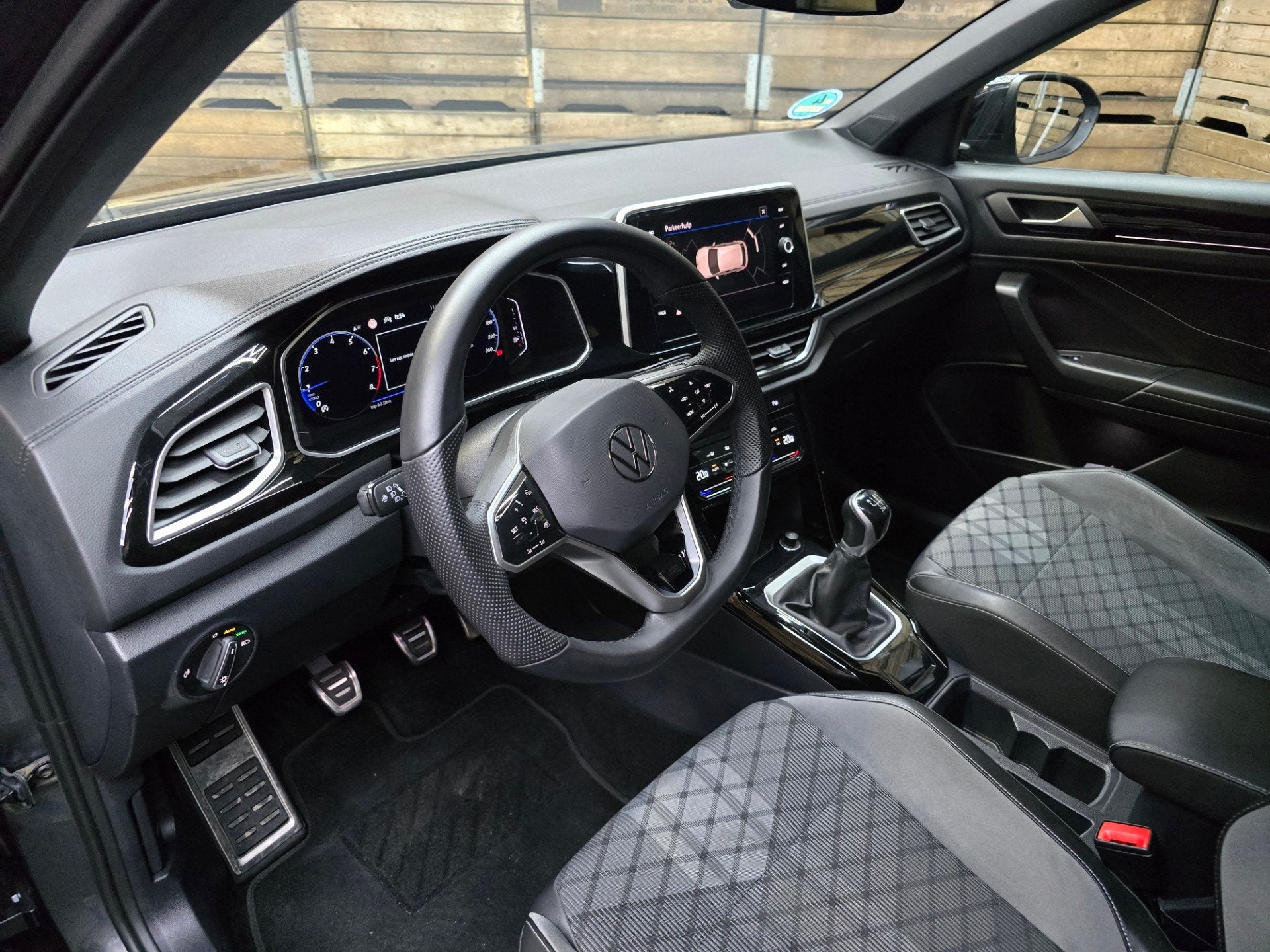 Volkswagen T-Roc 1.0 TSI R-Line IQ Drive Pakket Navi LED Cli, Auto's, Volkswagen, Voorwielaandrijving, Gebruikt, Leder en Stof