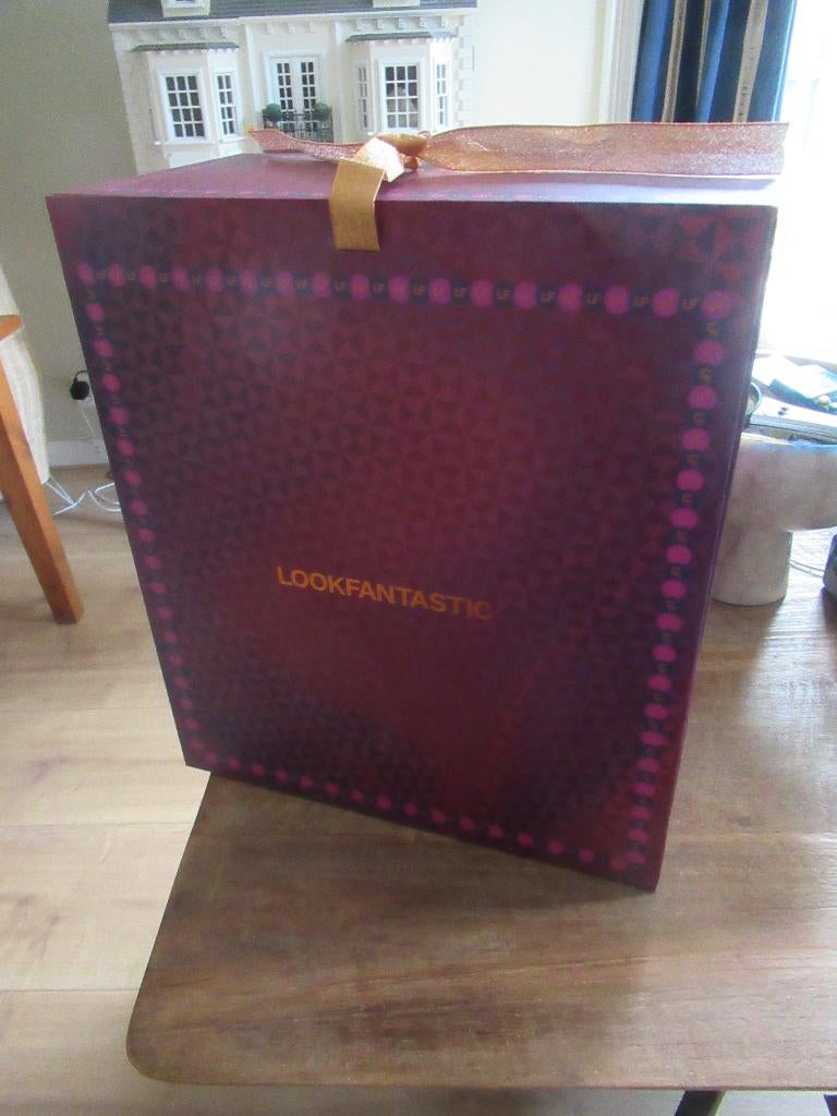 lege LOOKFANTASTIC ADVENTSKALENDER 2023, Ophalen of Verzenden, Zo goed als nieuw