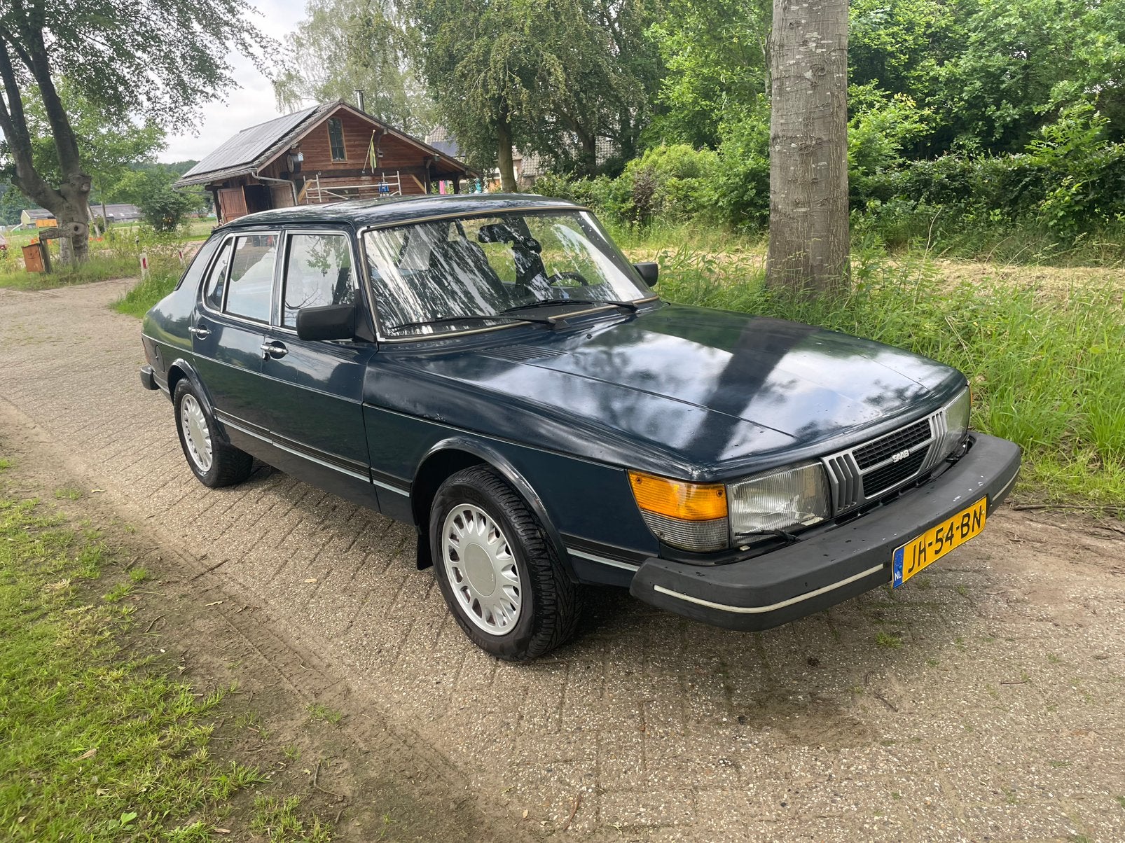 Daily driver Saab 900 gls automaat 1983, 4 cilinders, Blauw, Saab 900, Particulier
