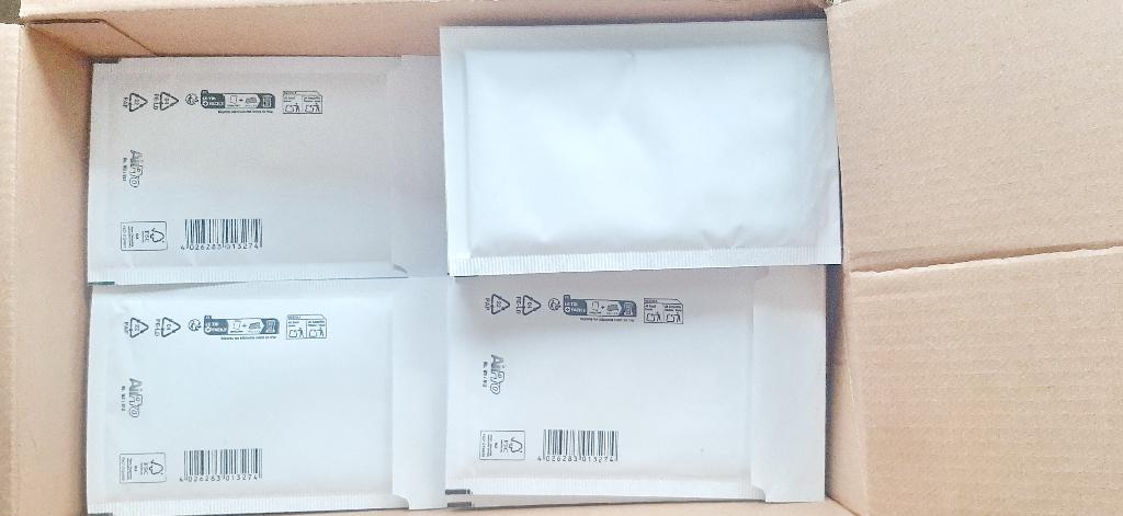100x Luchtkussen enveloppen B12 - Bubbelenveloppen, Verzenden, Envelop