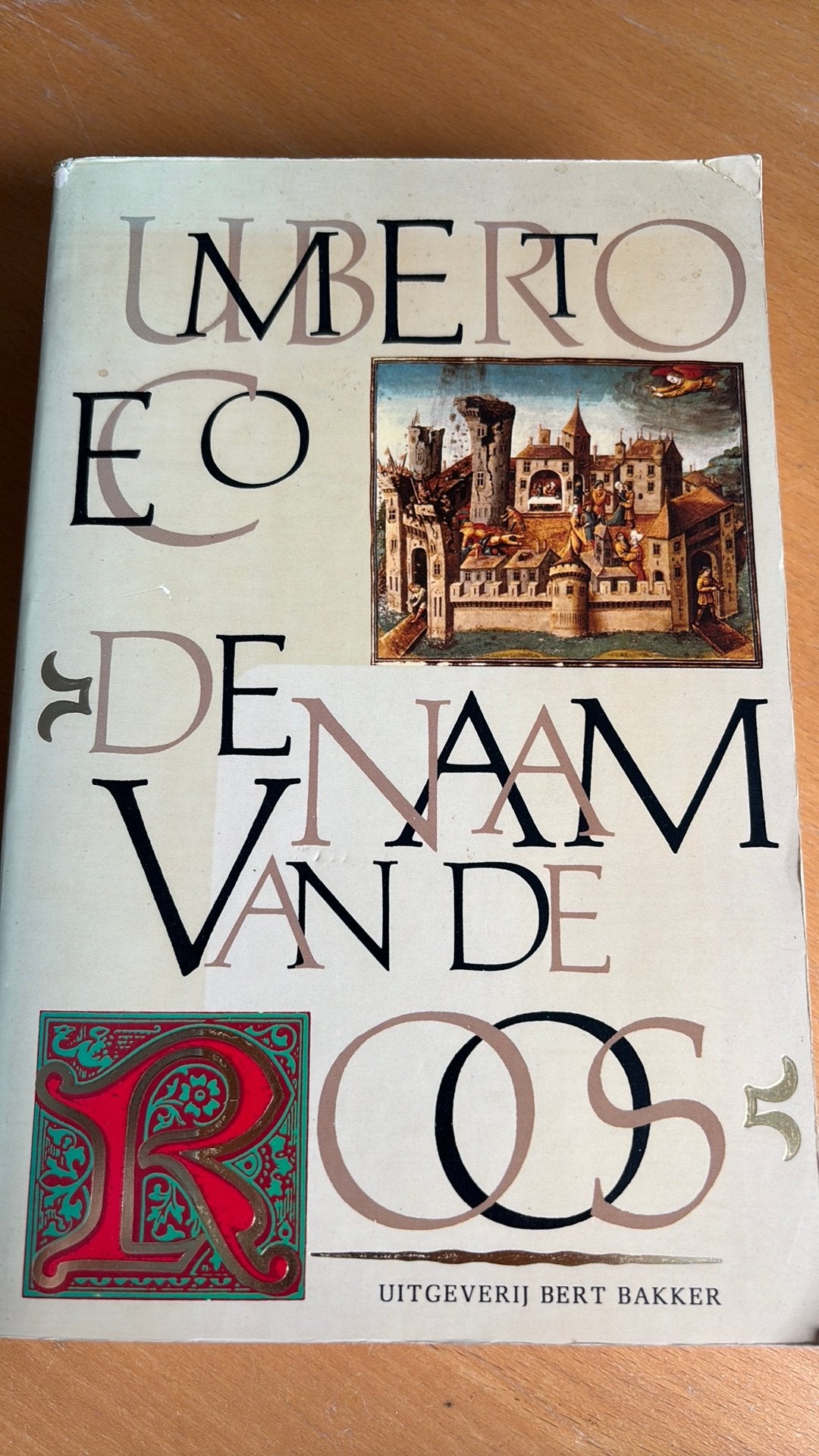 Umberto Eco - De naam van de roos, Ophalen of Verzenden, Zo goed als nieuw