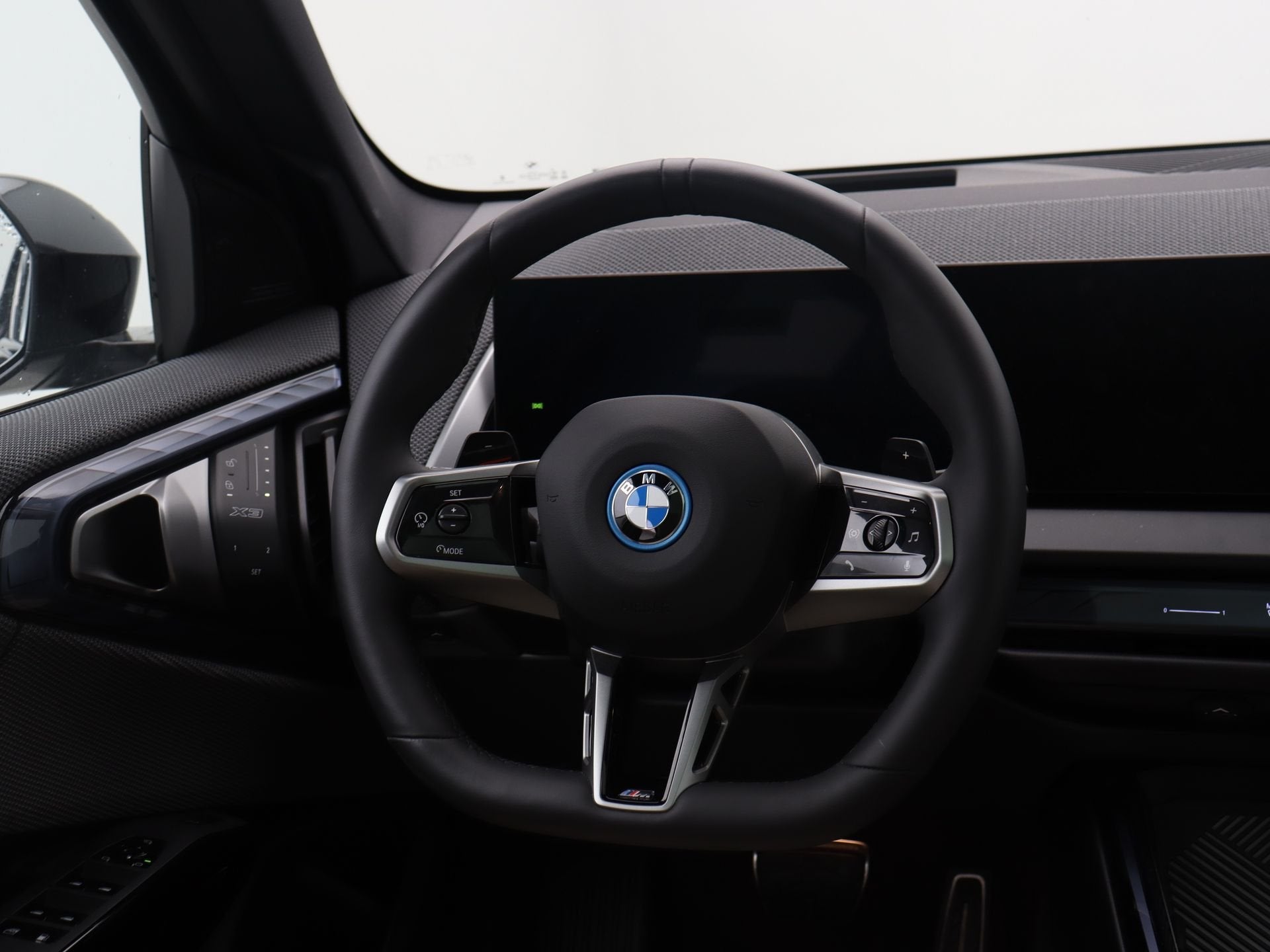 BMW X3 30e xDrive (bj 2026, automaat), Auto's, Automaat, Gebruikt, Beige, 4 cilinders