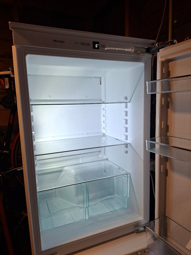 inbouw Miele koelkast, 150 tot 200 liter, 45 tot 60 cm, Ophalen, 85 tot 120 cm