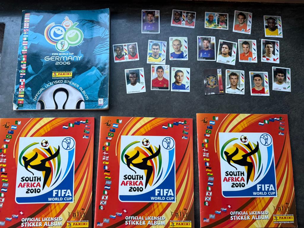 WK 2006 & 2010 Panini albums met losse plaatjes, Hobby en Vrije tijd, Stickers en Plaatjes, Ophalen, Gebruikt, Stickers en Plaatjes