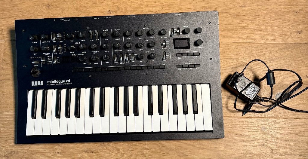 Korg Minilogue XD - Hybride polyfone synth, Muziek en Instrumenten, Synthesizers, Korg, Zo goed als nieuw, Met midi-aansluiting