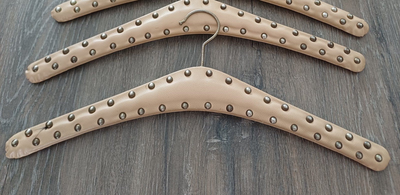4 Vintage kledinghangers, Kleding | Dames, Ophalen of Verzenden, Gebruikt, Volwassenen