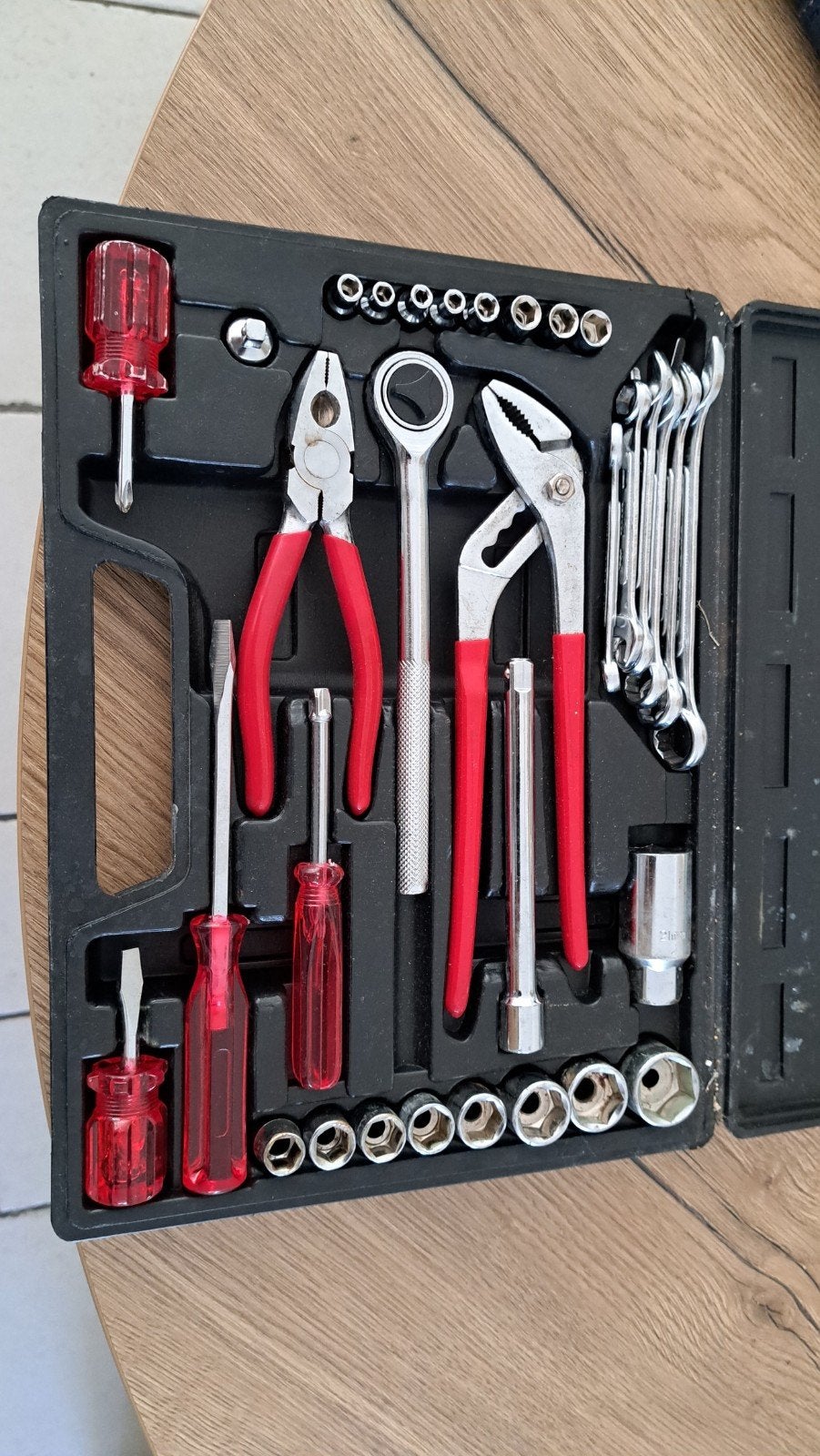 Gereedschap set. compleet ., Ophalen, Zo goed als nieuw, 1200 watt of meer, Bandschuurmachine