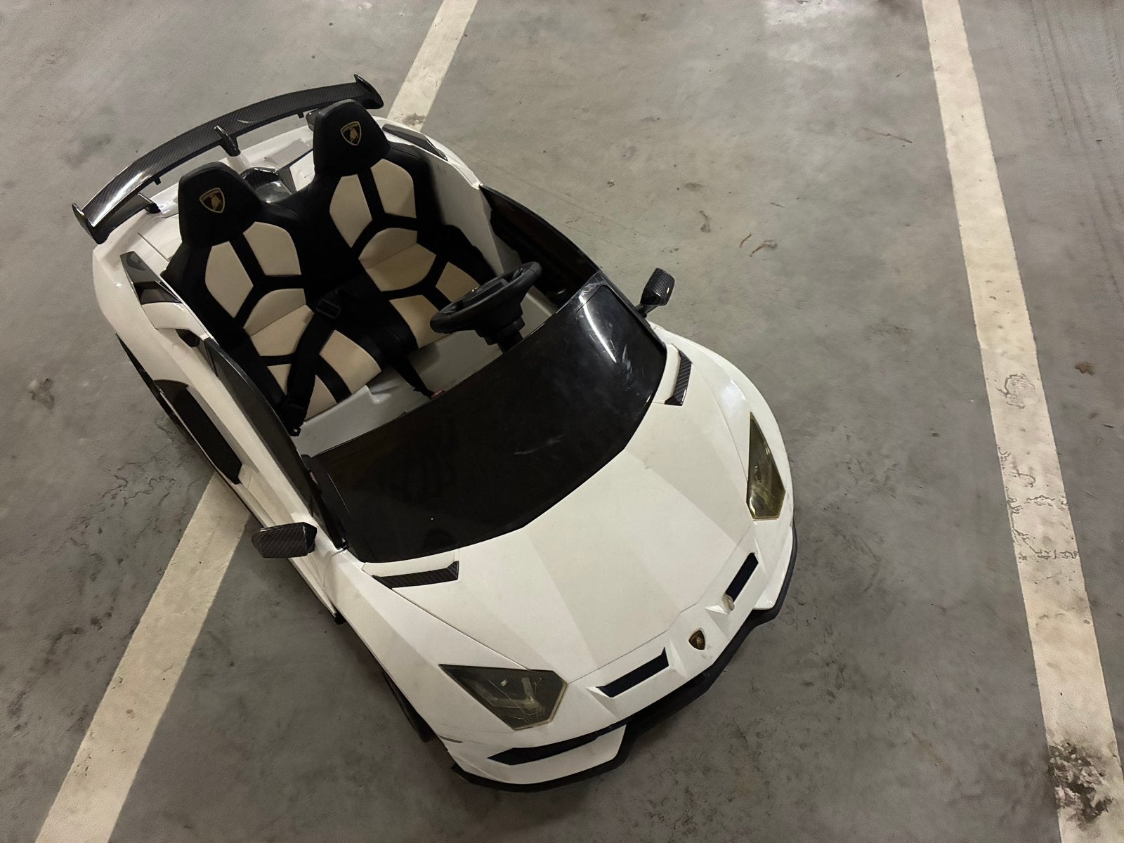 24V Lamborghini 2-zits met driftfunctie en druppellader, Ophalen, Gebruikt