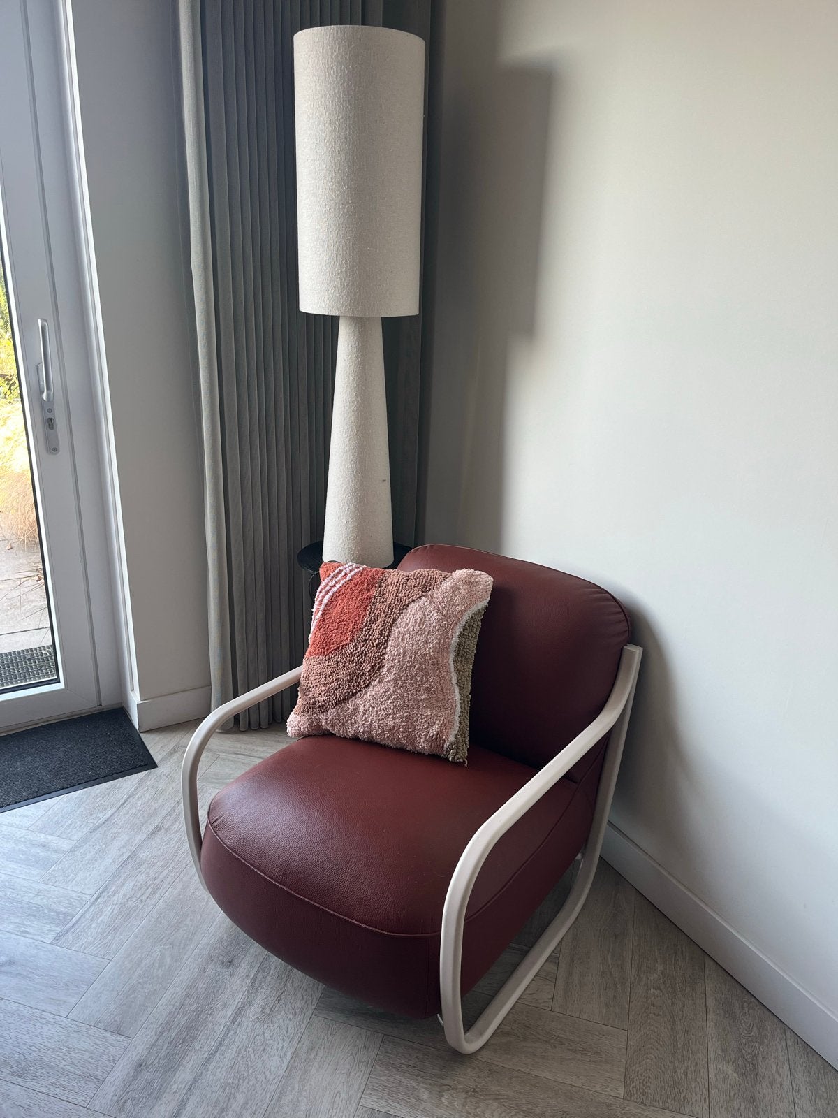 Pode by Leolux Chap fauteuil in terracotta leer, Ophalen, Overige kleuren, Leer, Zo goed als nieuw