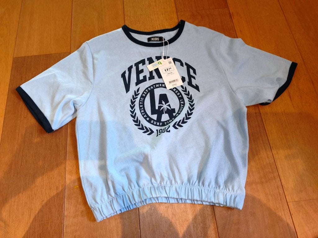 Nieuw met prijskaartje: t-shirt wijde mouwen (meisje), Meisje, Terstal, Nieuw, Ophalen of Verzenden