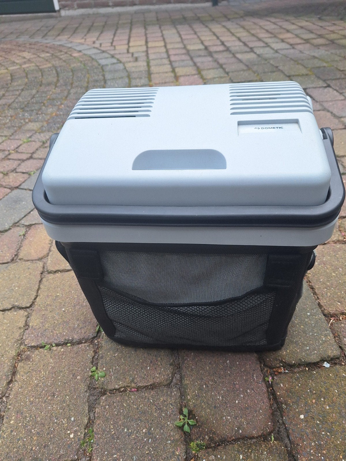 Dometic Koelbox - Ideaal voor onderweg, Caravans en Kamperen, Koelboxen, Zo goed als nieuw, Koelbox, Elektrisch, Ophalen