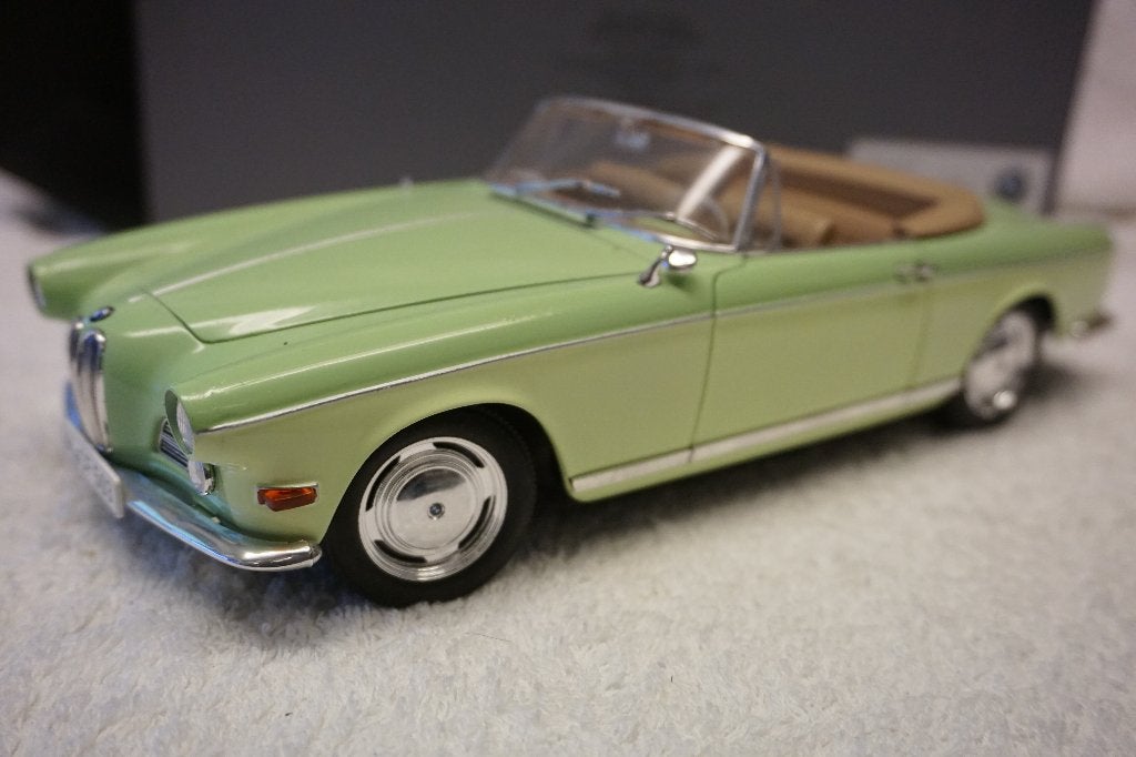BMW 503 CABRIO GREEN REVELL 1:18 80430309315, Ophalen of Verzenden, Gebruikt, Revell