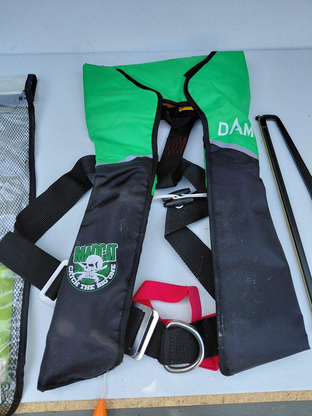 MADCAT reddingsvest - ZGAN, 1 keer gedragen, Watersport en Boten, Ophalen of Verzenden