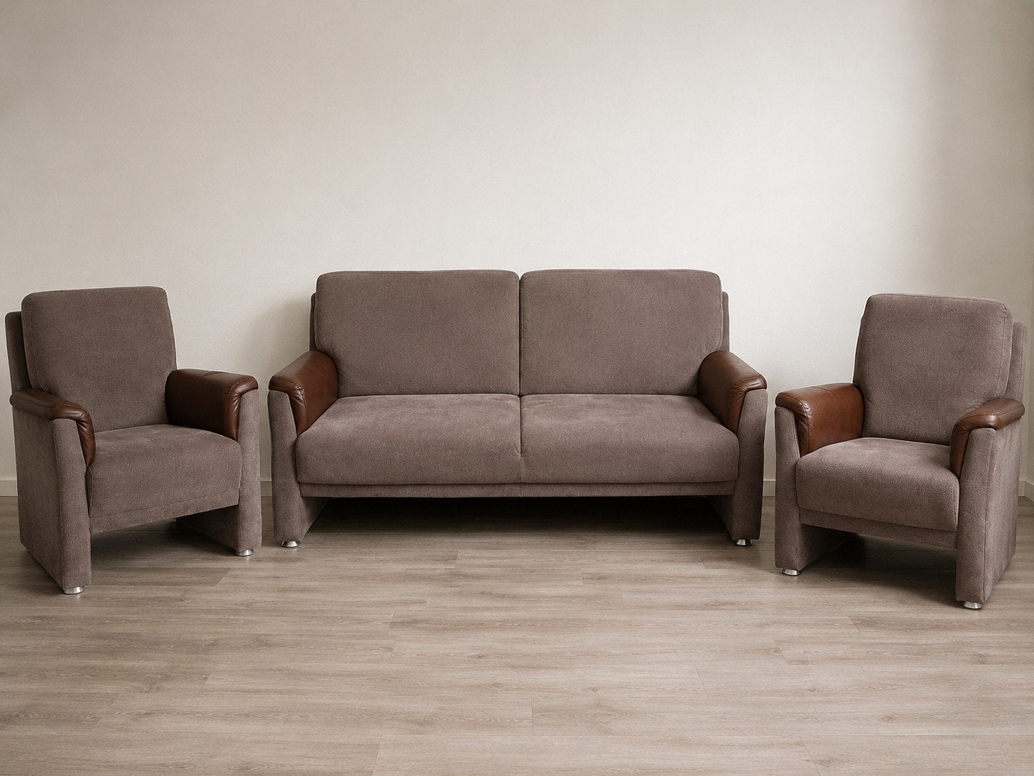 Gratis! Bruine bank en 2 stoelen, Huis en Inrichting, Ophalen, Gebruikt