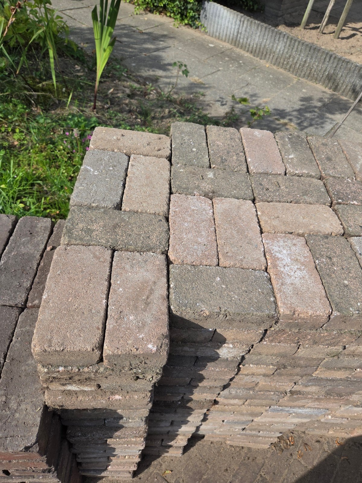 Gebruikte bakstenen voor tuin of bestrating, Tuin en Terras, Ophalen, Overige materialen, Gebruikt, Overige typen