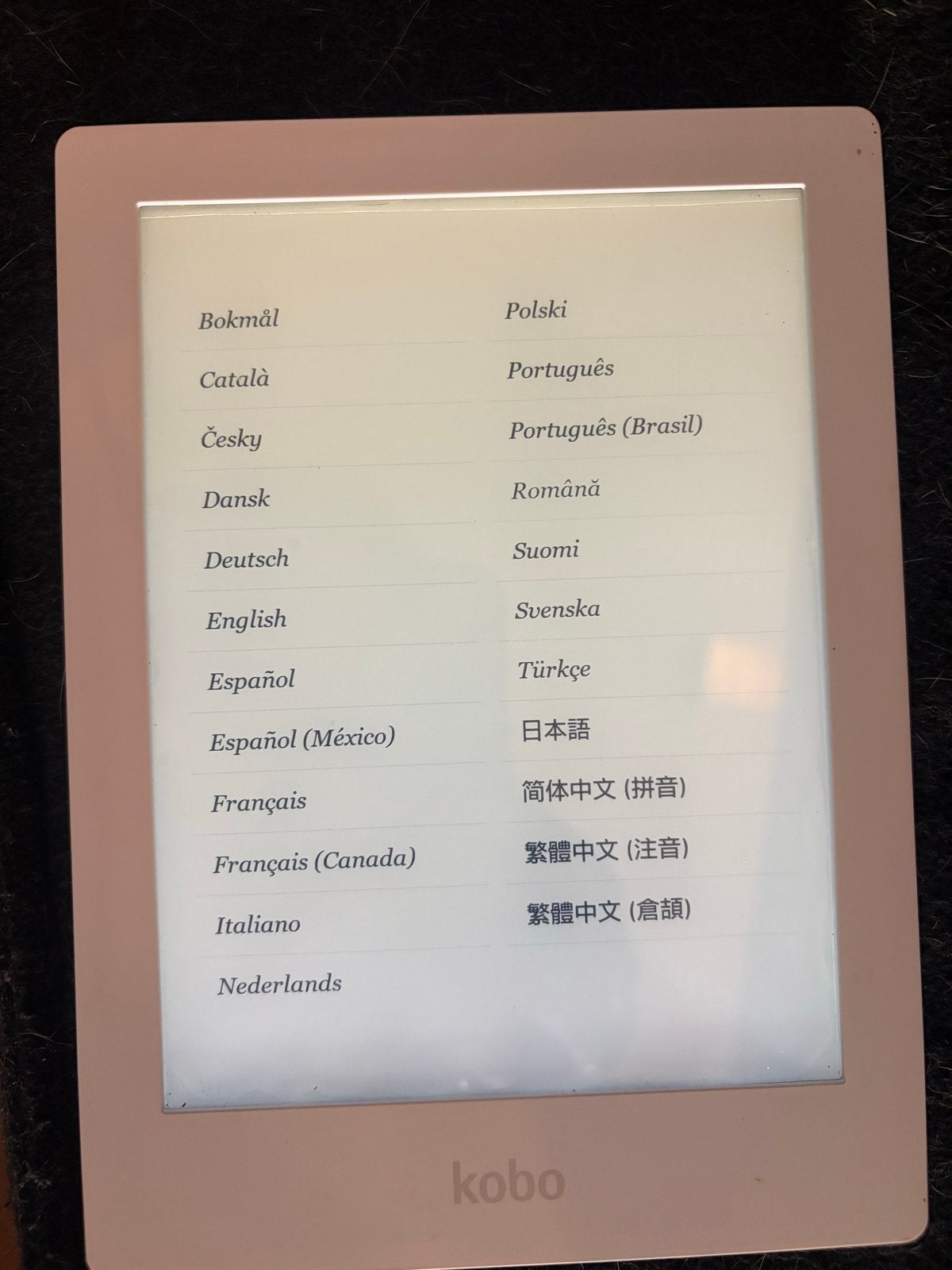 Kobo Aura HD E-reader met hoes en originele doos, Touchscreen, Ophalen of Verzenden, Zo goed als nieuw, 4 GB of minder