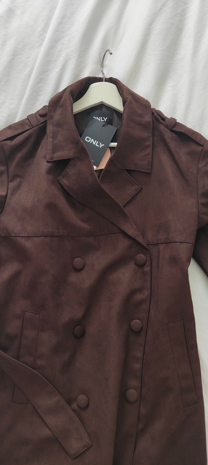 Only trenchcoat chocoladebruin, nieuw in verpakking, Kleding | Dames, Maat 38/40 (M), Bruin, Nieuw, Ophalen of Verzenden