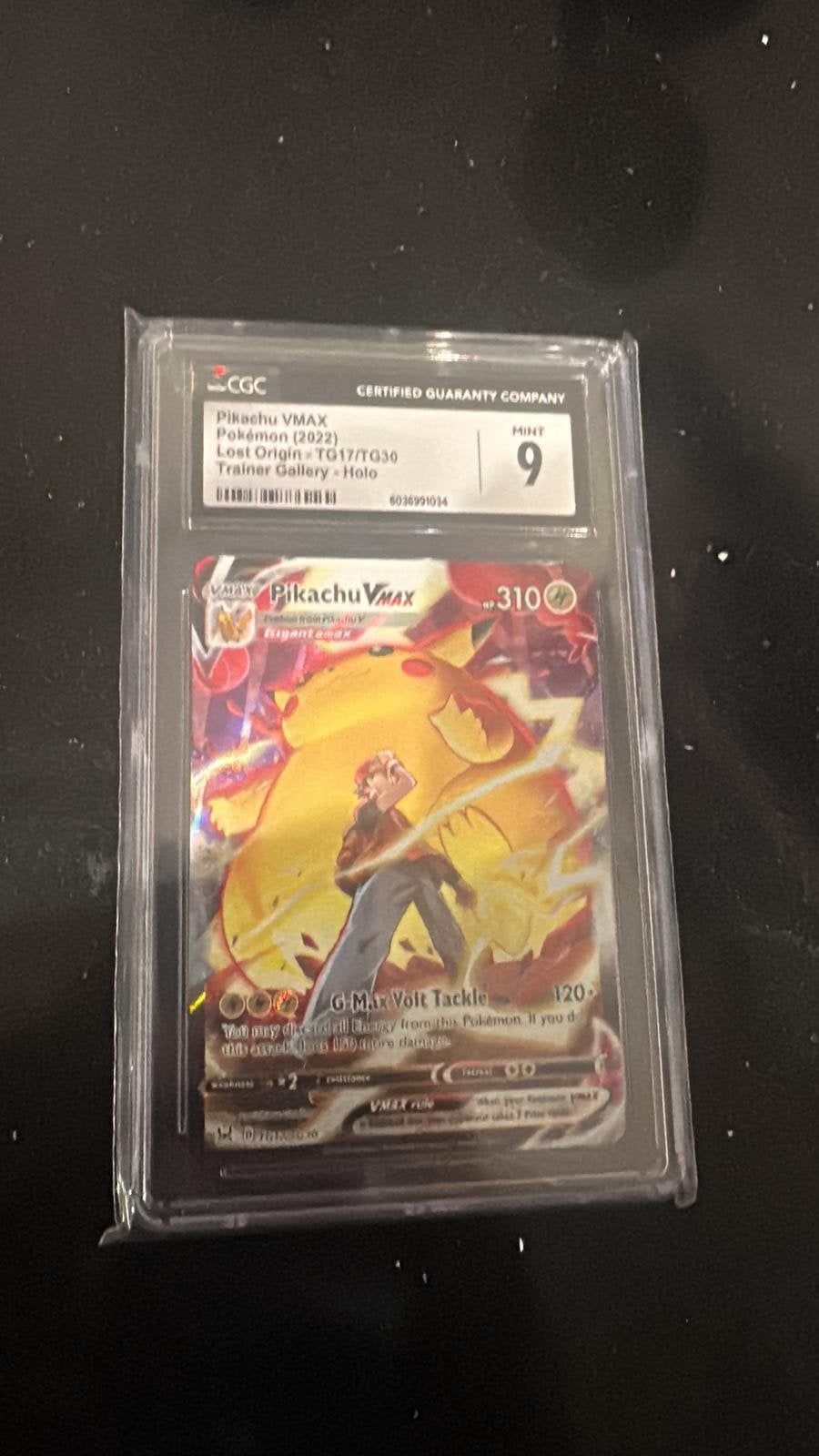 Cgc 9 pikachu v max, Ophalen of Verzenden, Zo goed als nieuw