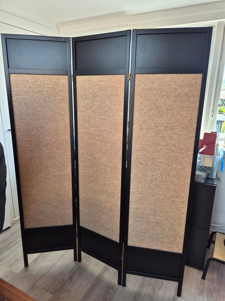 Kamerscherm / Roomdivider zwart met rieten panelen, Huis en Inrichting, Woonaccessoires | Kamerschermen, Ophalen, Zo goed als nieuw