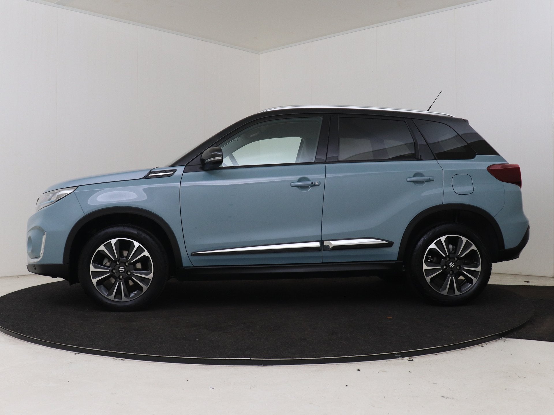 Suzuki Vitara 1.5 Hybrid Style trekhaak | NL dealeronderhoud, Auto's, Stof, Gebruikt, 4 cilinders, 116 pk