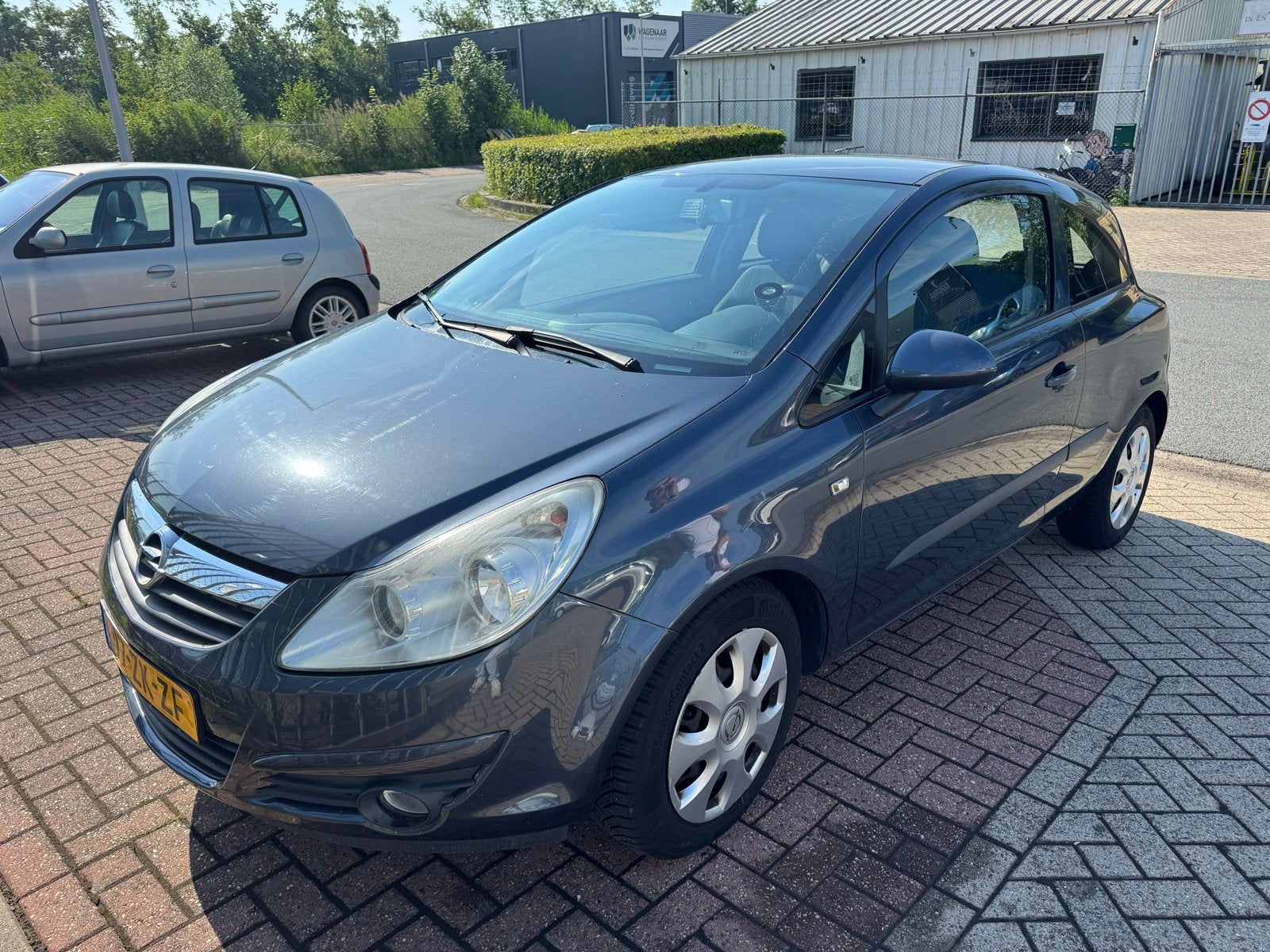 Opel Corsa 1.2 16V 3D Easytronic 2008 Grijs, 450 kg, 40 €/maand, 1229 cc, Origineel Nederlands
