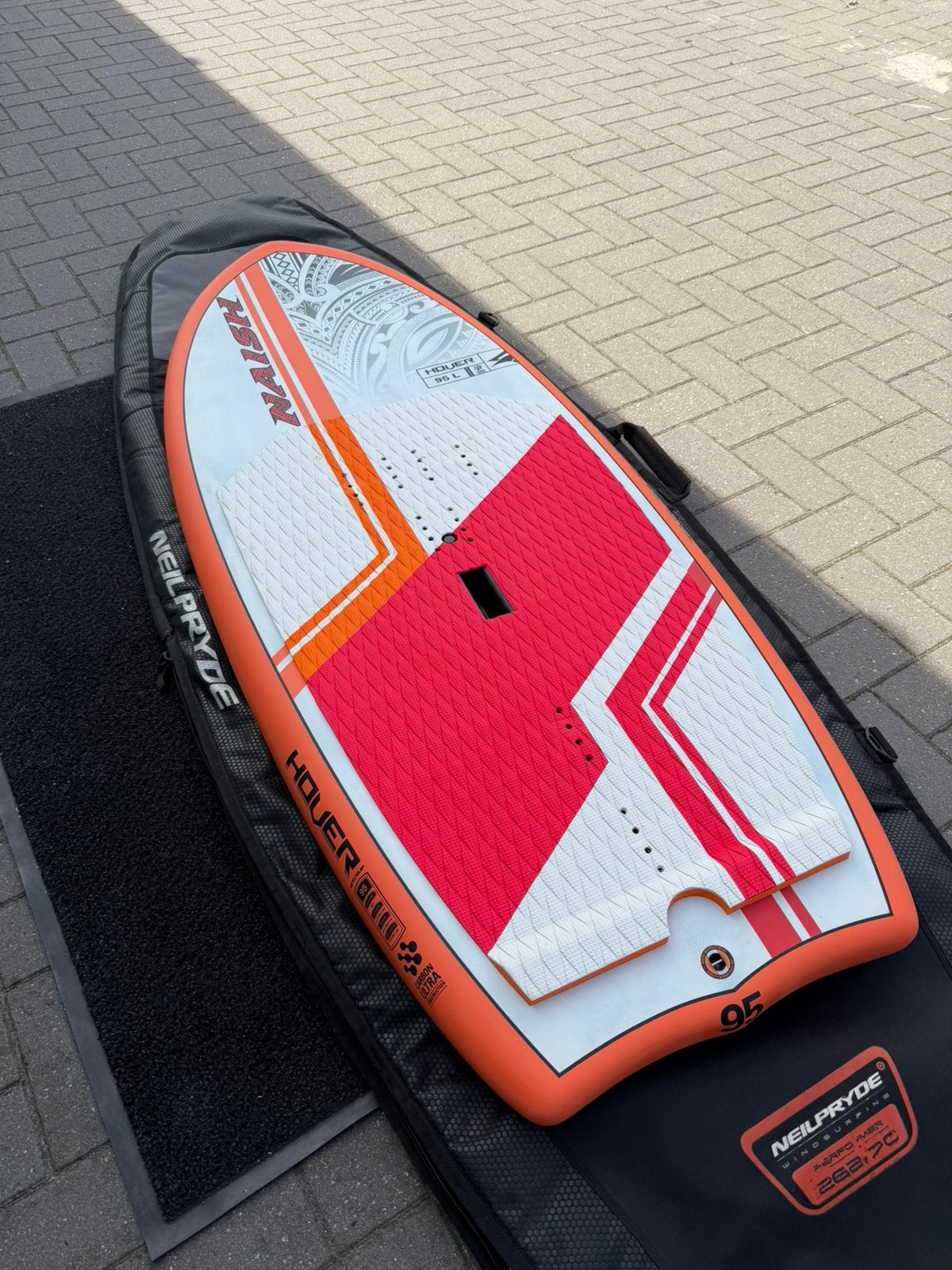 Naish Hover 95 wing surf board, Ophalen, Zo goed als nieuw, Wingsurf-board