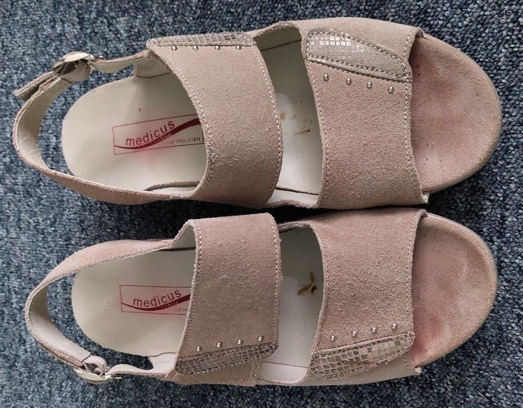 Beige Sandalen Medicus maat G 4 (zgan), Medicus, Beige, Zo goed als nieuw, Sandalen of Muiltjes