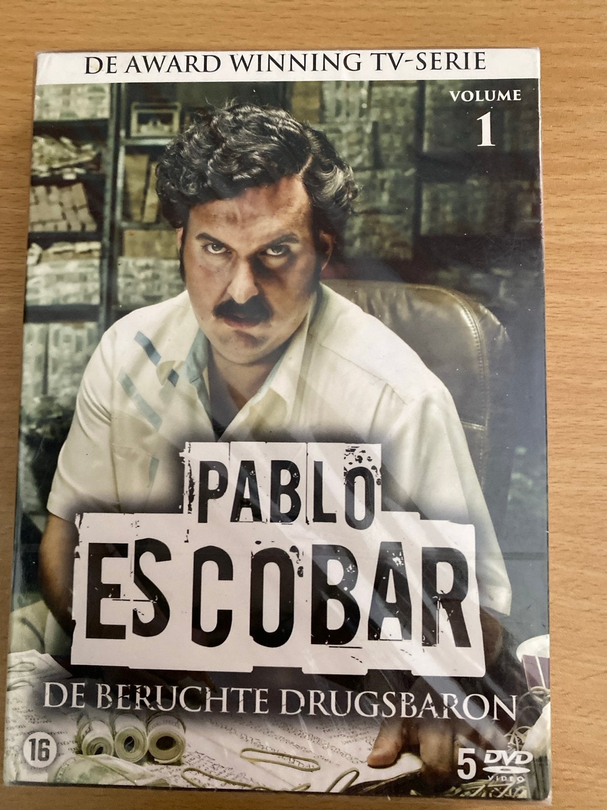 Pablo Escobar: De Beruchte Drugsbaron - Volume 1 (5 DVD), Vanaf 16 jaar, Seizoen 1, Misdaad, Ophalen of Verzenden
