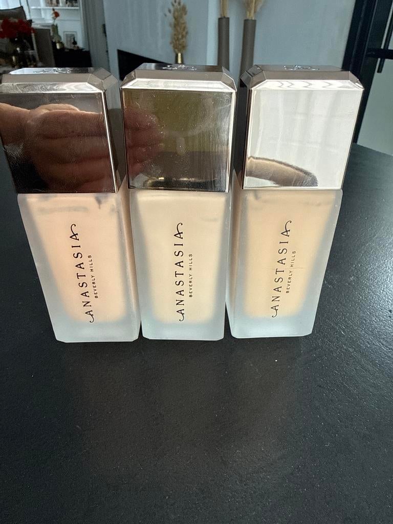 Anastasia Beverly Hills Foundation - Diverse tinten, Overige kleuren, Gehele gezicht, Nieuw, Ophalen of Verzenden