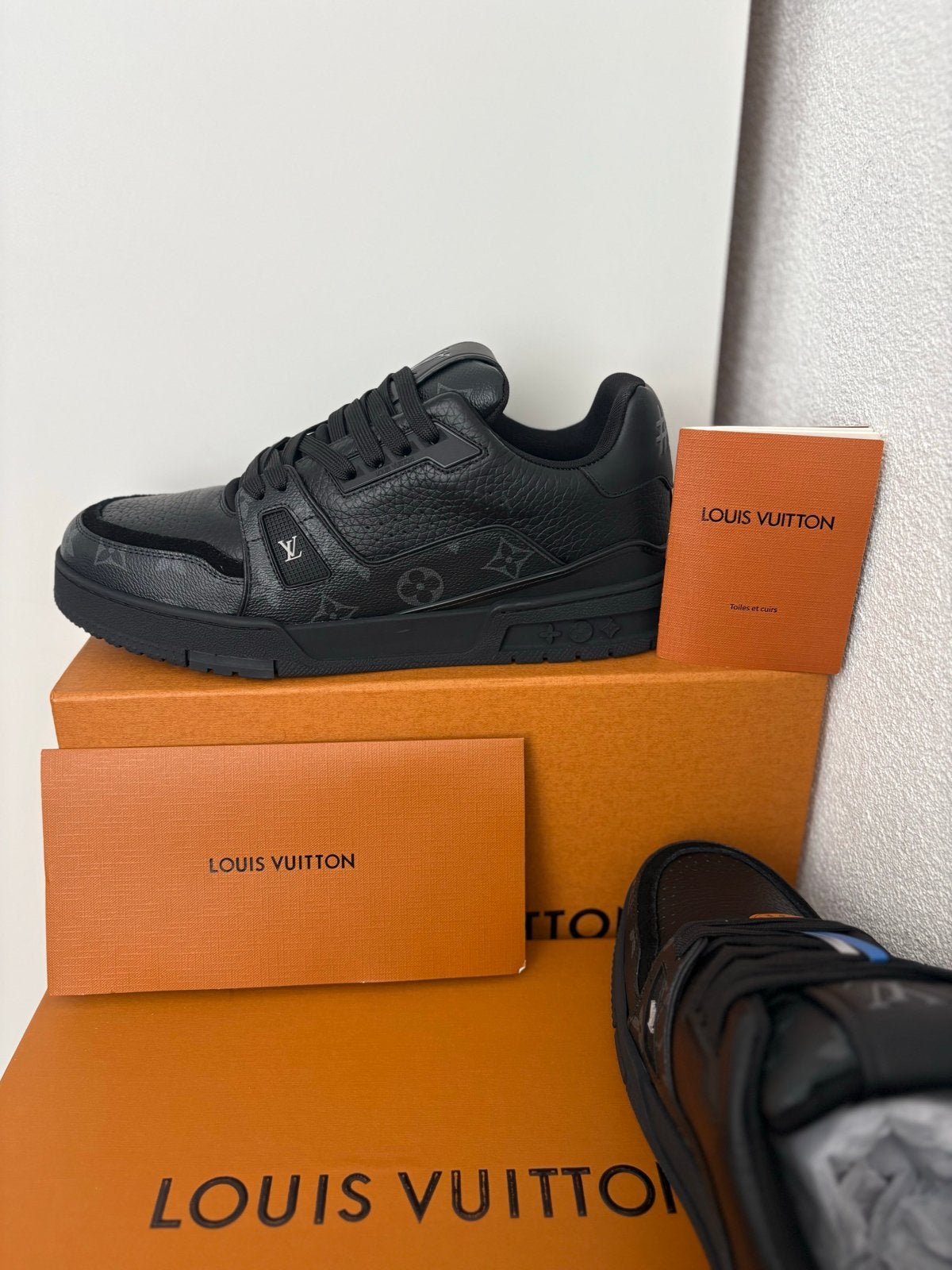 Louis Vuitton  Trainers Sneakers, Ophalen of Verzenden, Nieuw, Zwart, Sneakers of Gympen