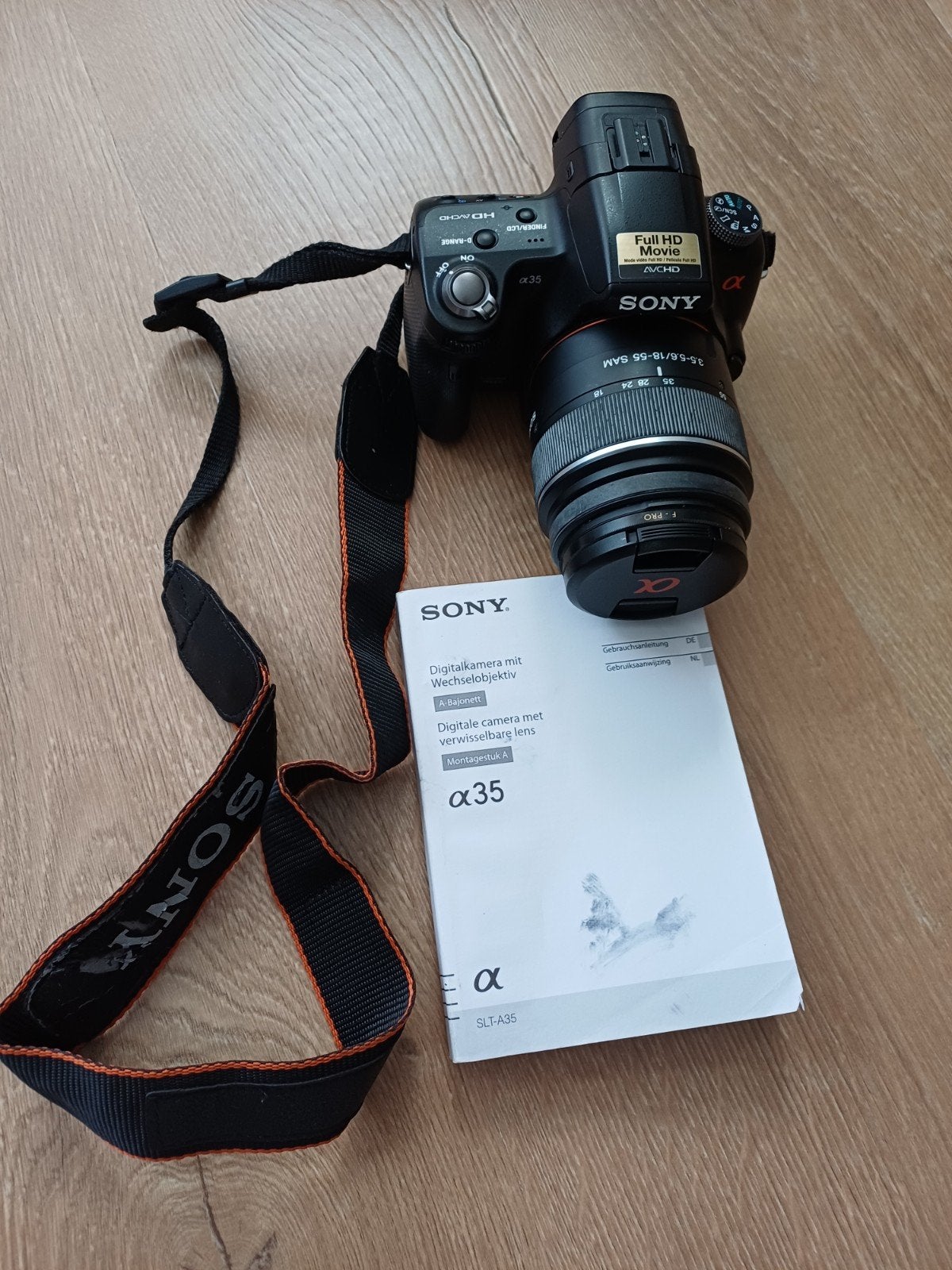 Sony SLT-A35K, Ophalen, Zo goed als nieuw, Sony, Handleiding