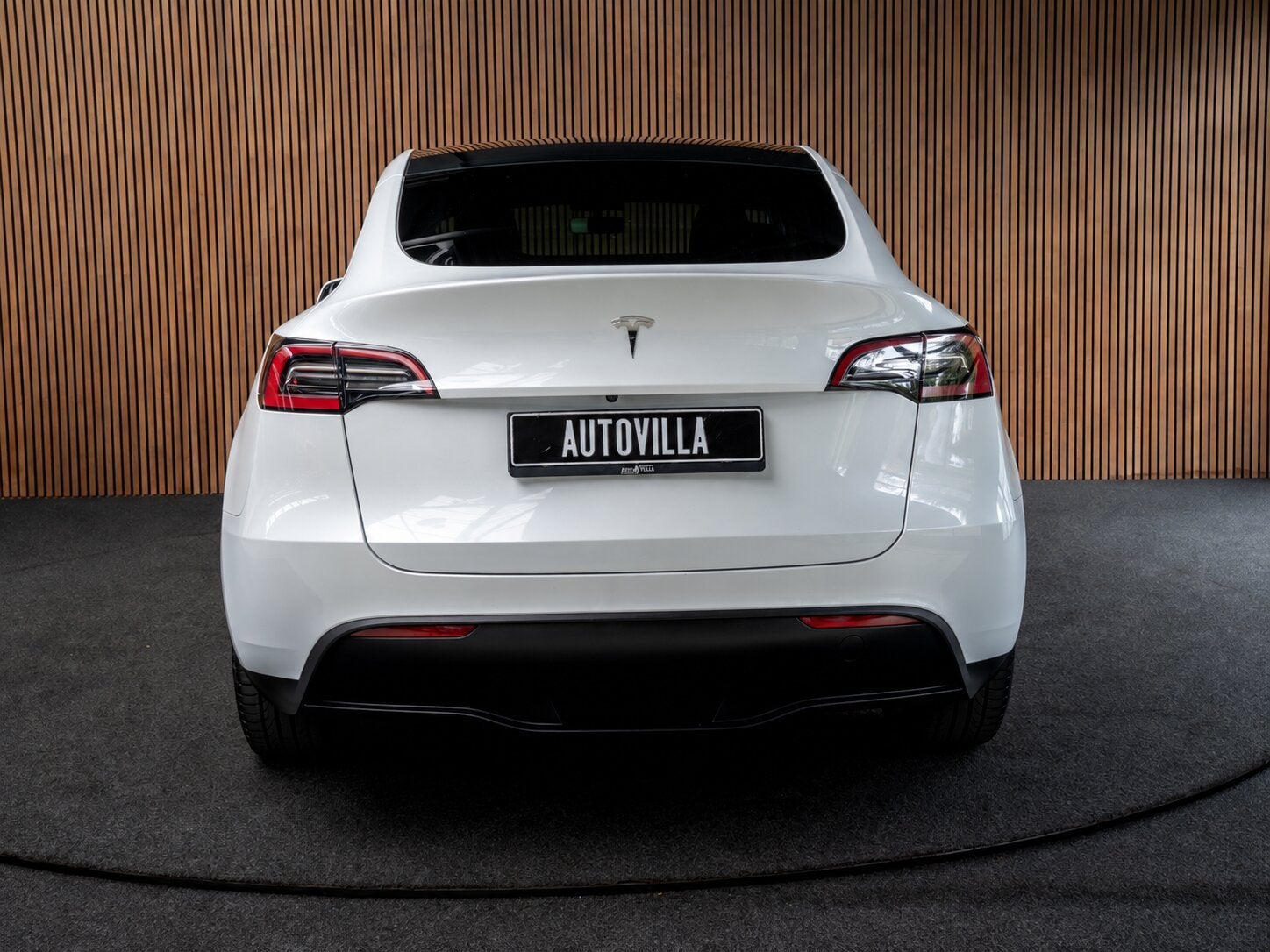 Foto 4 van Tesla Model Y Long Range Dual Motor AWD 351pk Navi Camera Le